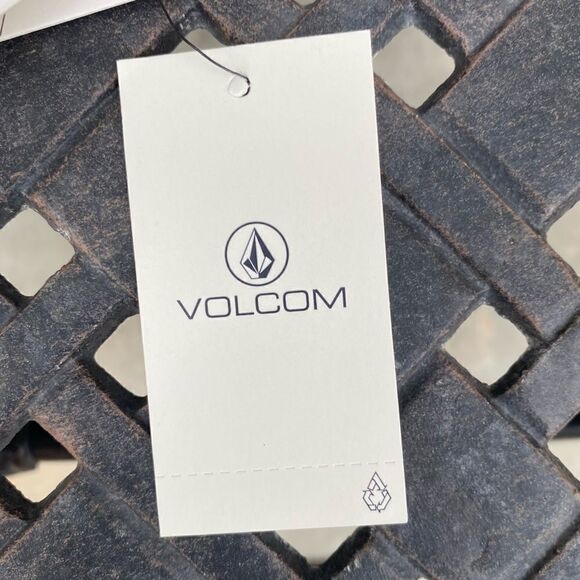 VOLCOM PRIDE RED/WHITE/BLUE REVERSIBLE V NECK BIKINI TOP SIZE SMALL NWT - Picture 10 of 14